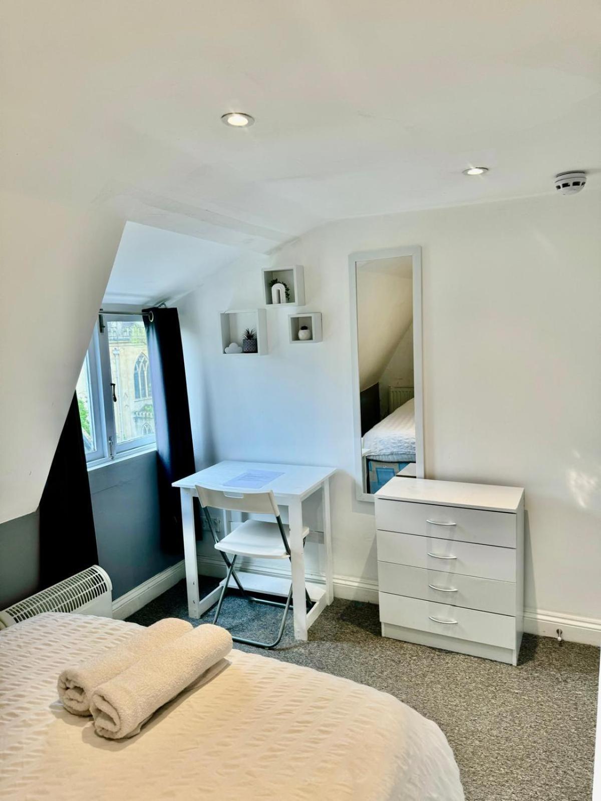 Comfortable City Centre Room บริสตอล ภายนอก รูปภาพ