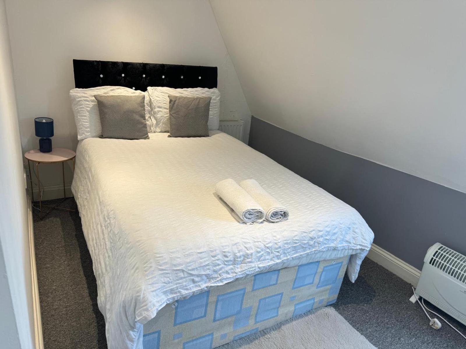Comfortable City Centre Room บริสตอล ภายนอก รูปภาพ